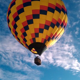 hot air balloon flying