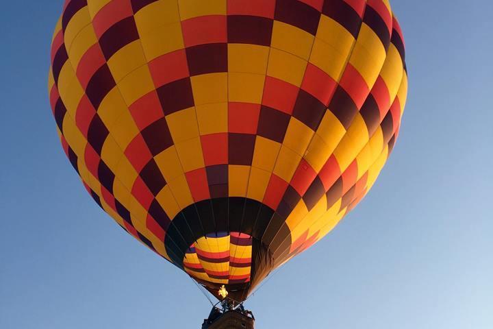 hot air balloon yellow